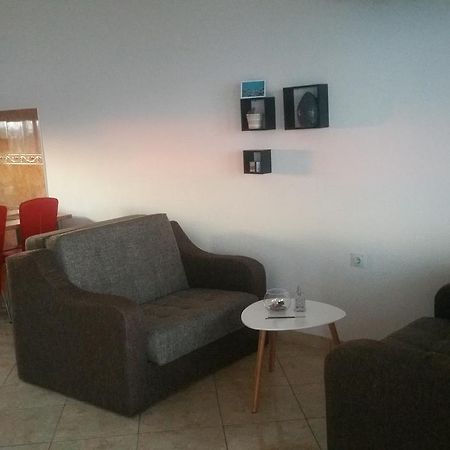 Apartments Tara Ulcinj Exterior photo